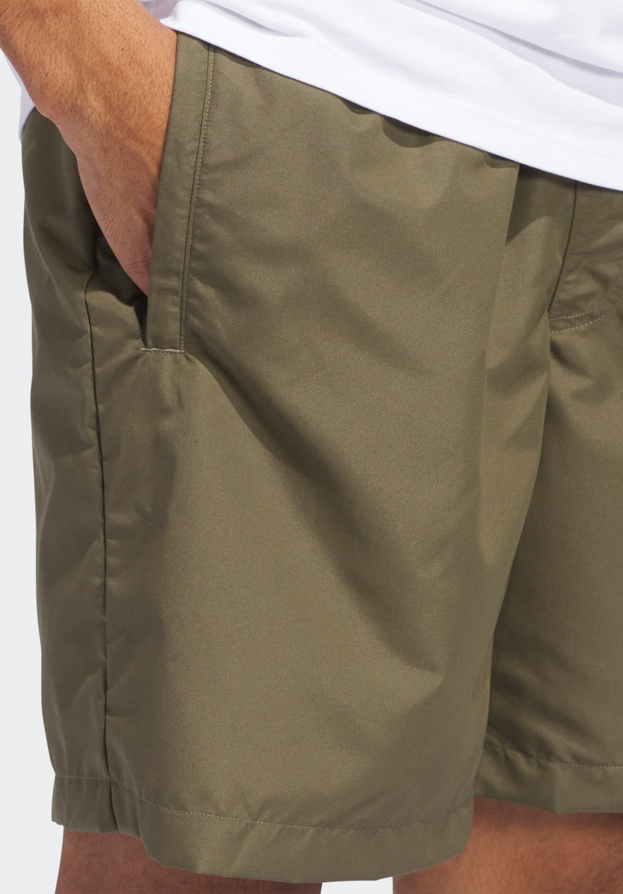 Water 2 olivestrata-white Closeup2