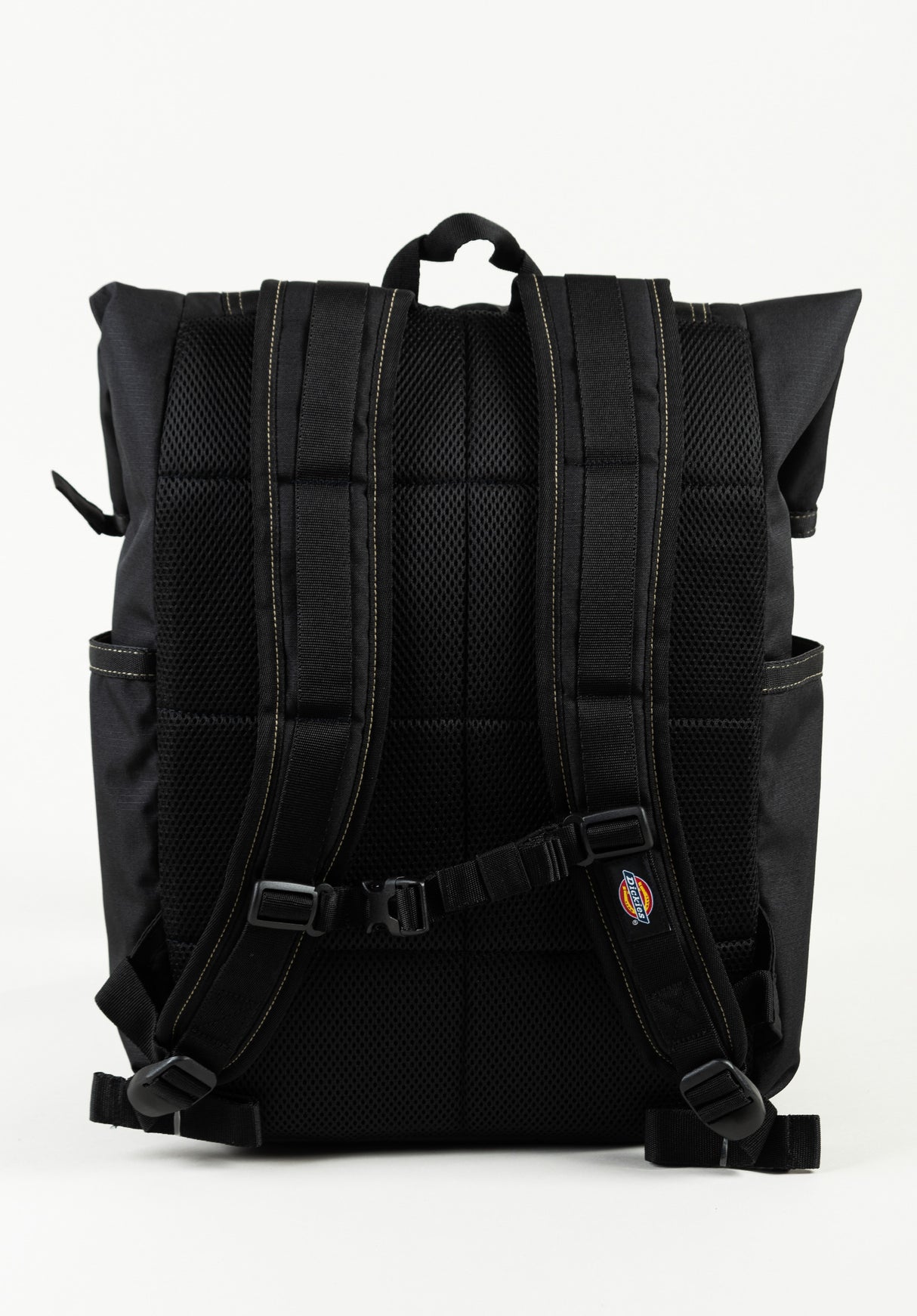 Ashville Roll Top black Close-Up1