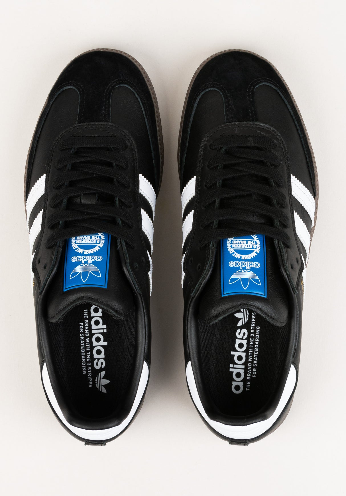 Samba ADV coreblack-white-gum Close-Up2