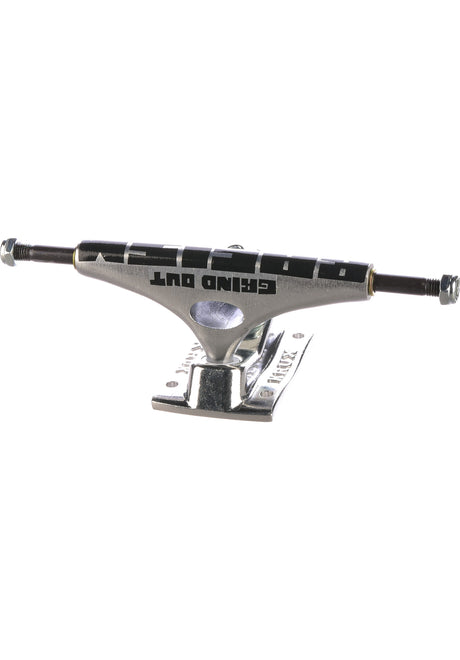 7.60 K5 Grind Out Racism DLK Standard silver Vorderansicht