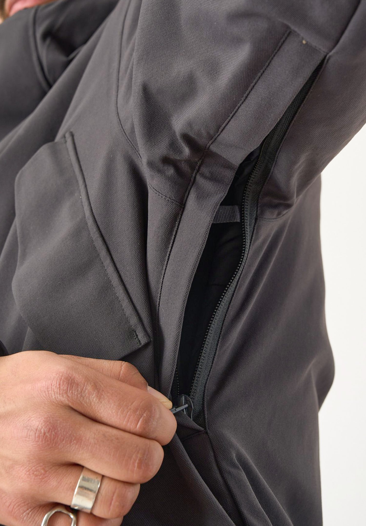 Reset bluegraphite Close-Up1 Zoom Image