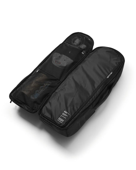 db Skateboarding Pro Travel Pack 65L Rucksack blackout – Oberansicht