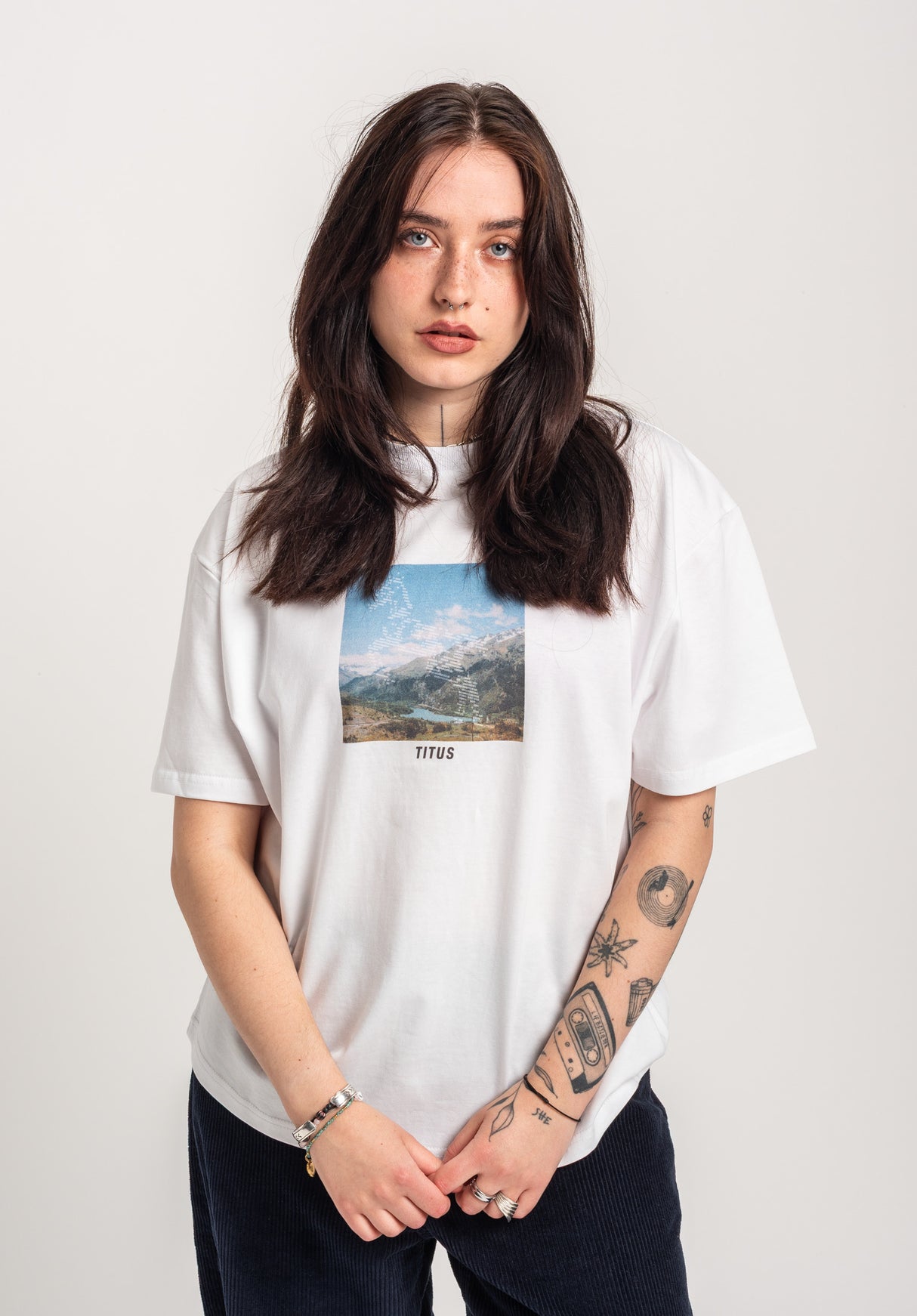 TITUS Nermin T-Shirt white – Detailansicht 1