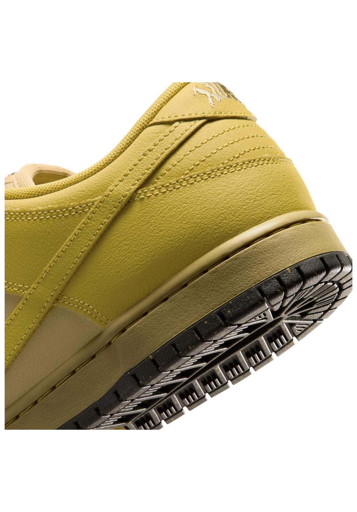 Dunk Low pro WC safronquartz-safronquartz-pear Seitenansicht