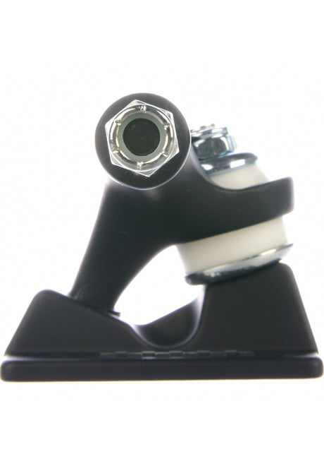 6.75 Classic 66 matte-black Closeup1