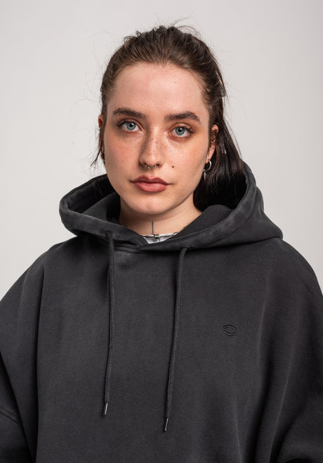TITUS Aine Hoodie blackfaded – Detailansicht 1