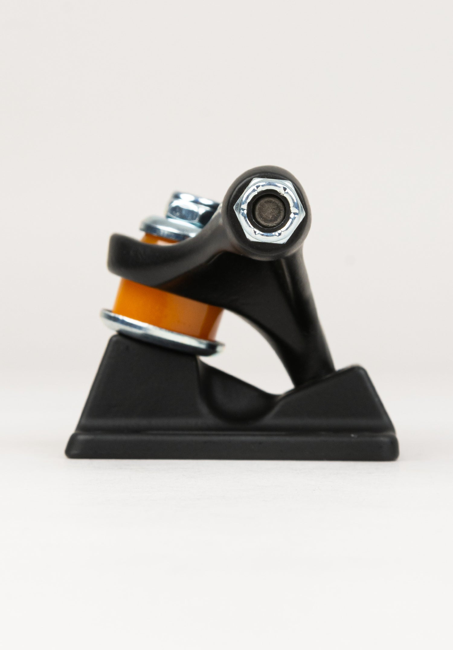 169 Stage 11 Blackout black Closeup1 Zoom Image