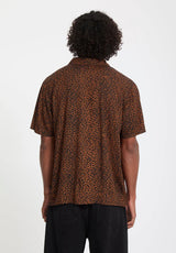 Utopias Print brownhorn Rueckenansicht