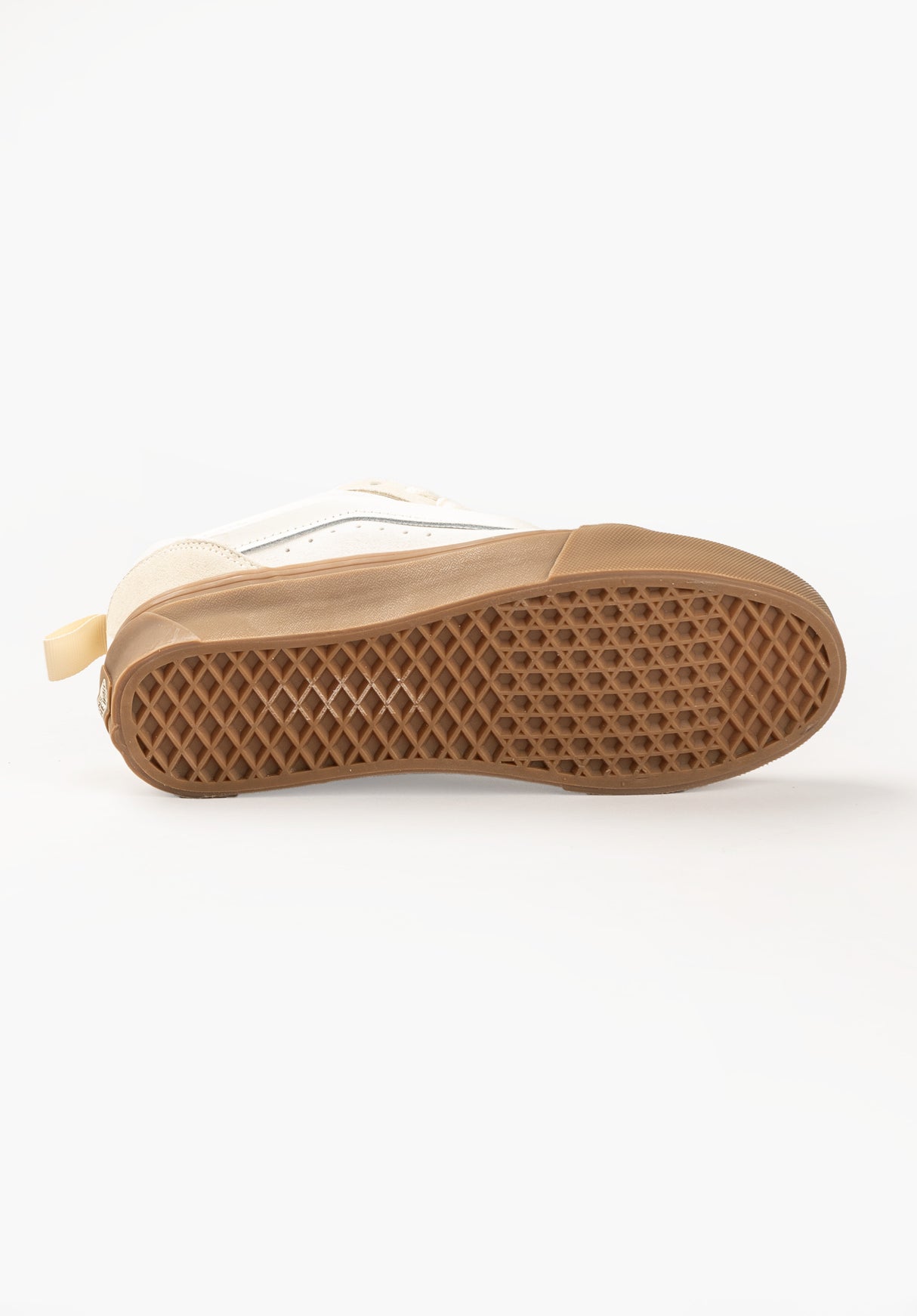 Knu Skool marshmallow-lightgum Closeup1