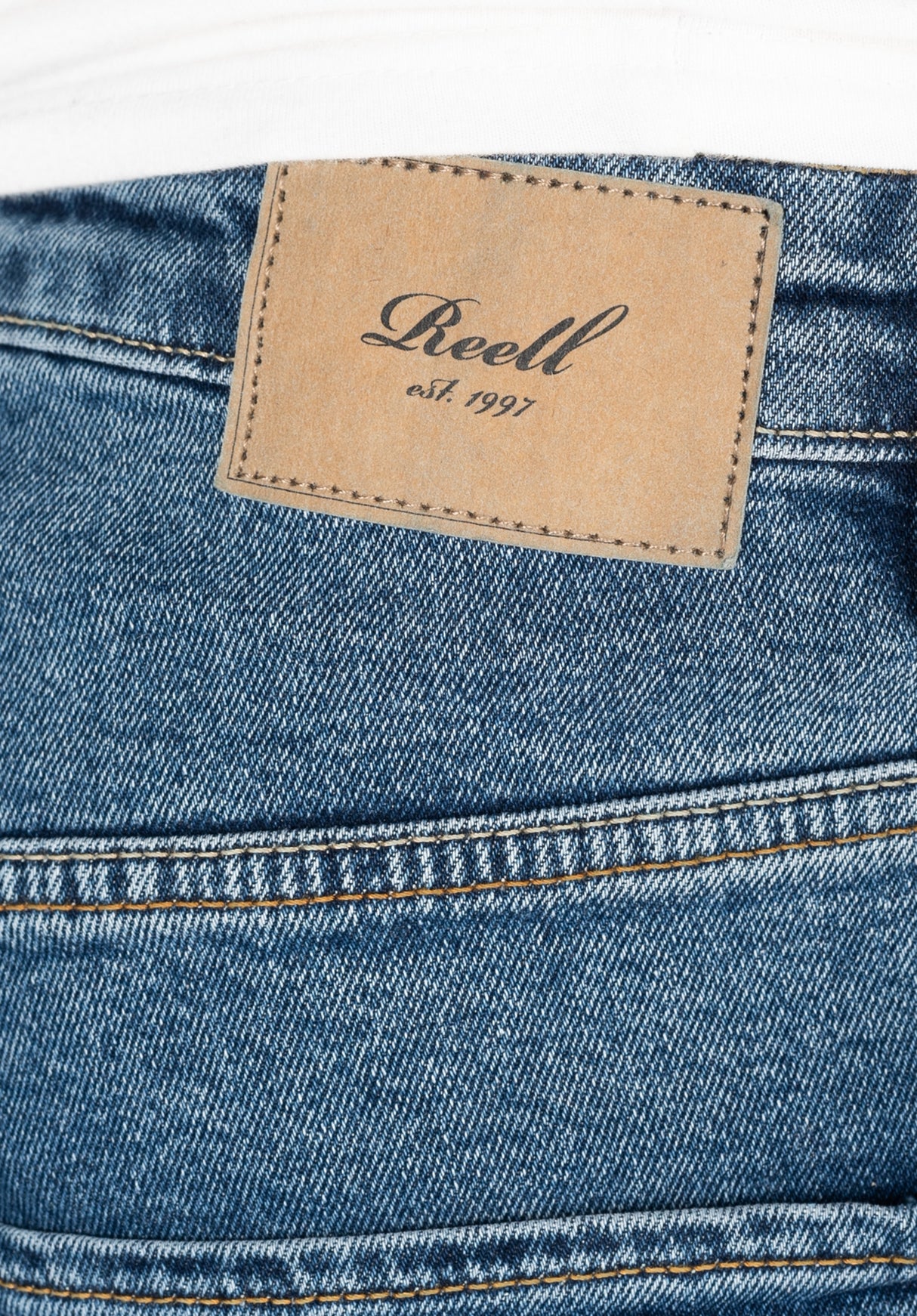 Laurin|1,84|32