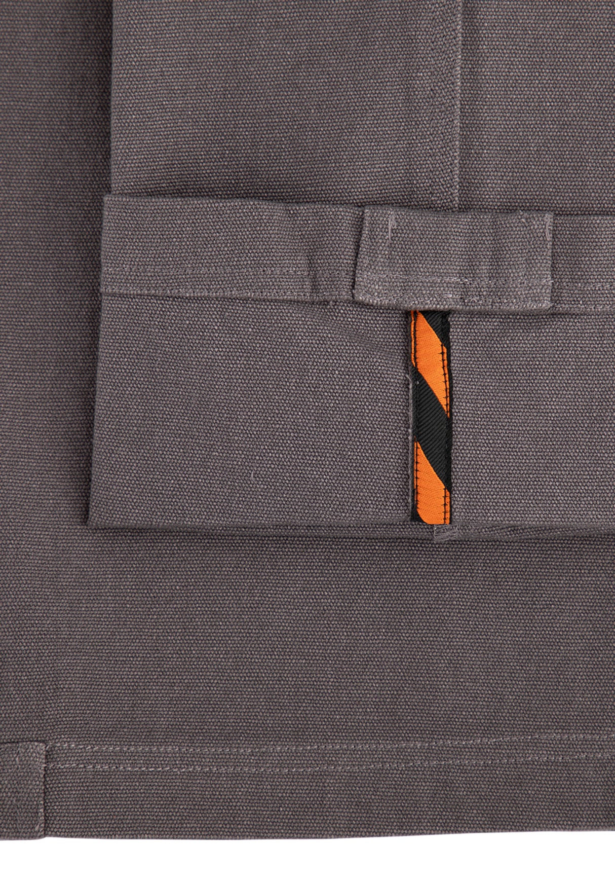 Built To Grind Utility pewter Closeup1