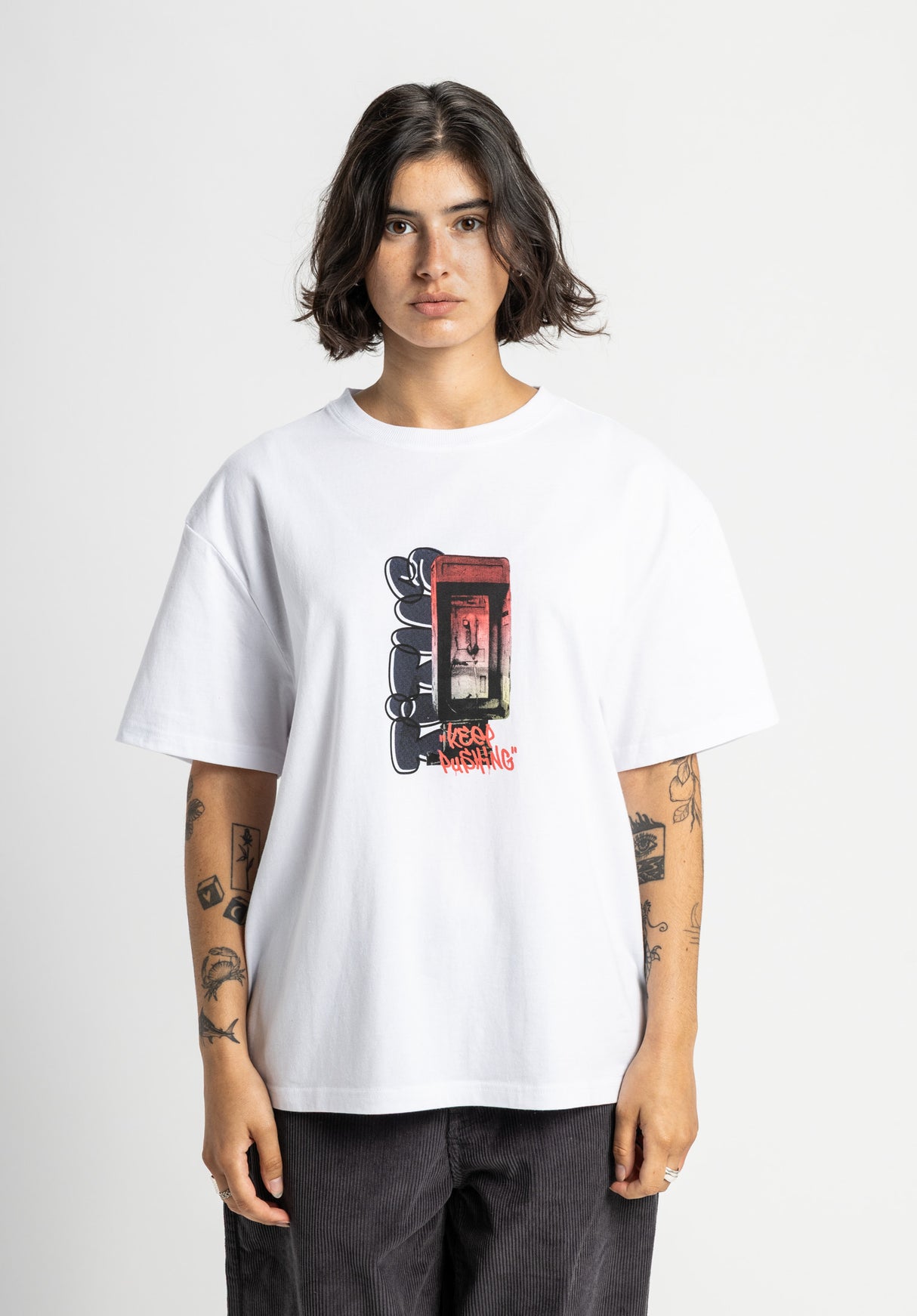 Manda white Rueckenansicht