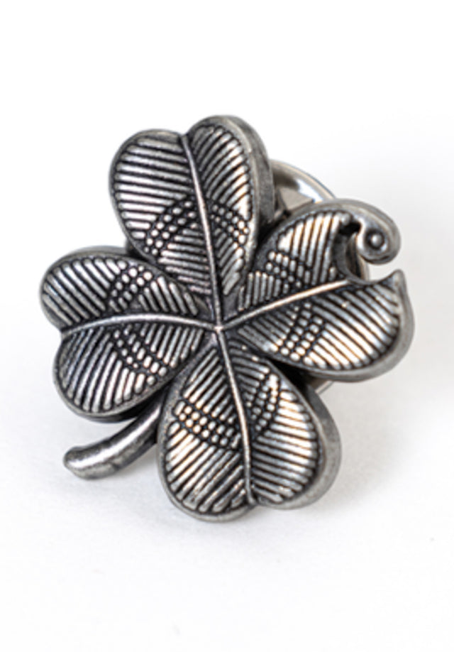 Clover Pin silver Vorderansicht