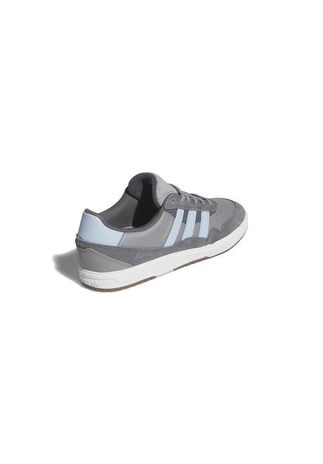 Tyshawn 2 greyfive-clearsky-cloudwhite Closeup1