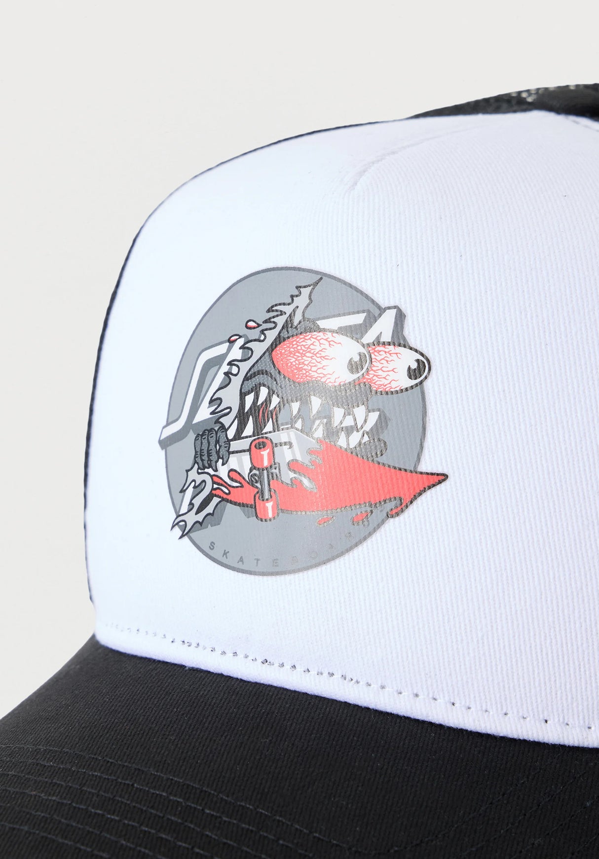 Meek Slashed Dot black-white Closeup1