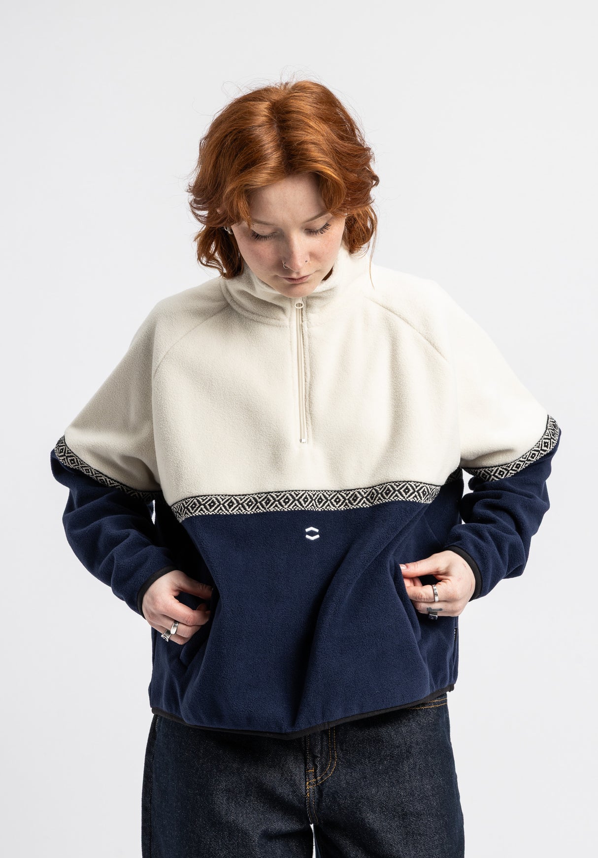 Jalma offwhite-navy Rueckenansicht