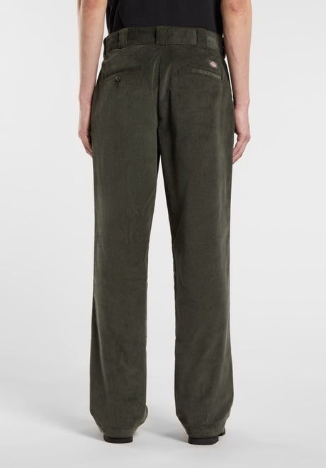 Corduroy 874 Pant olivegreen Rueckenansicht
