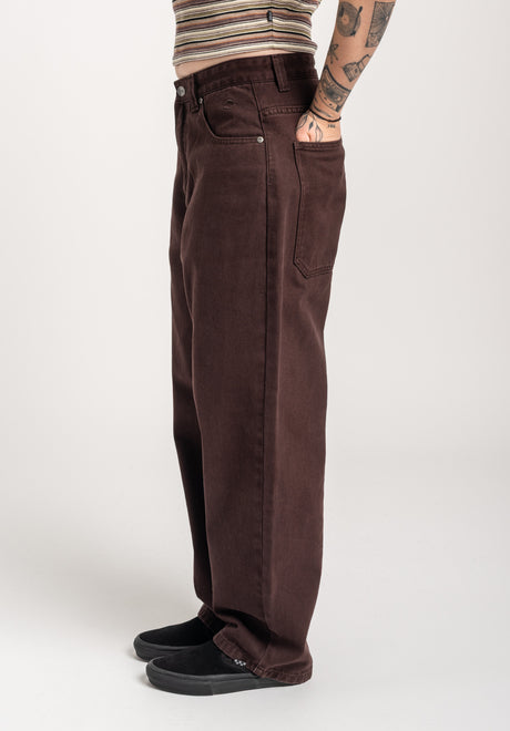 Alby-Baggy darkbrownwashed Closeup1