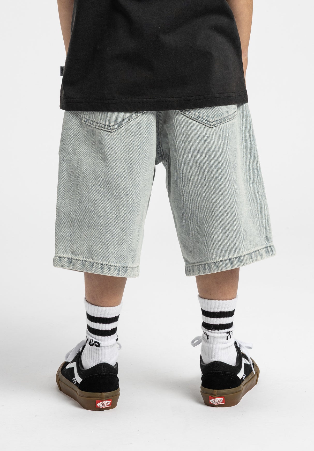 Boogy icegreywashed Closeup2