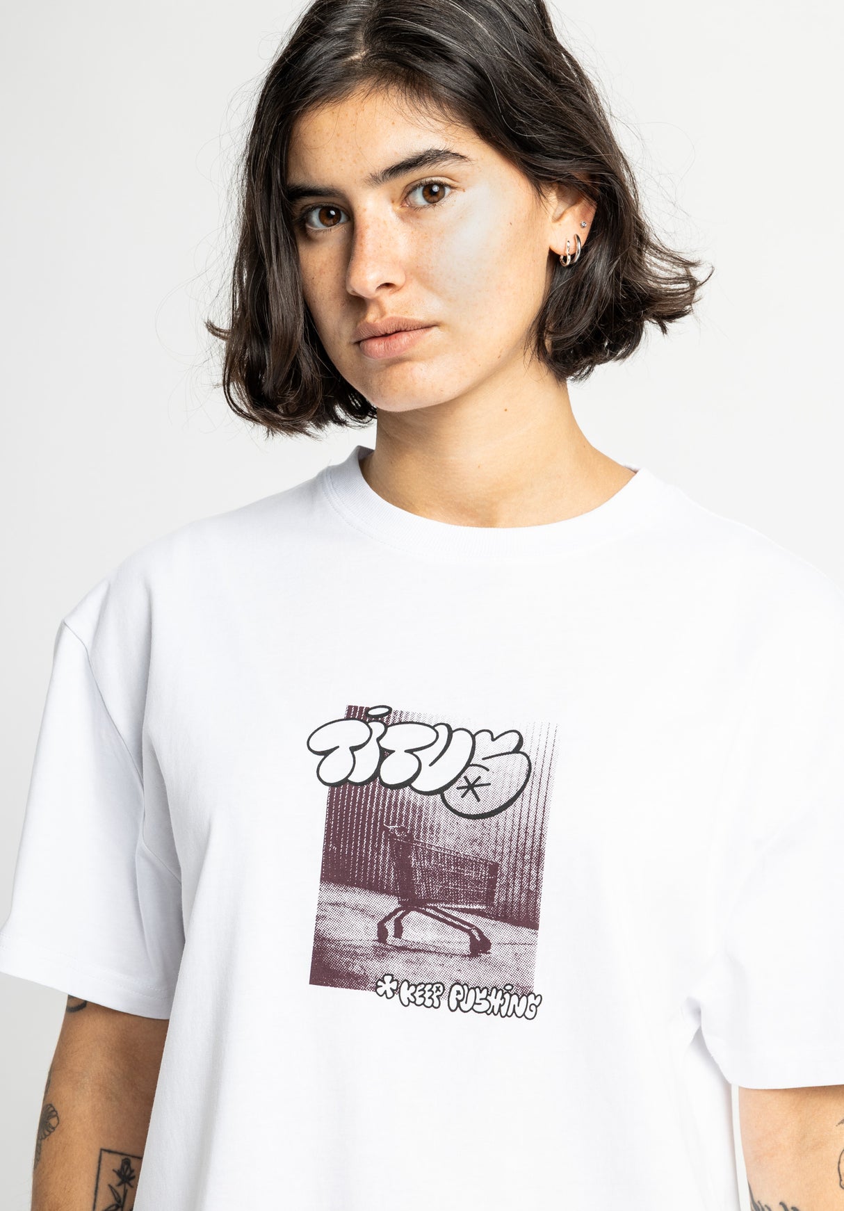 Gian white Vorderansicht