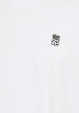 Play Different white Closeup1