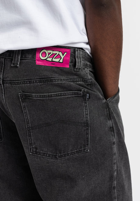 Ozzy greydenim Closeup2