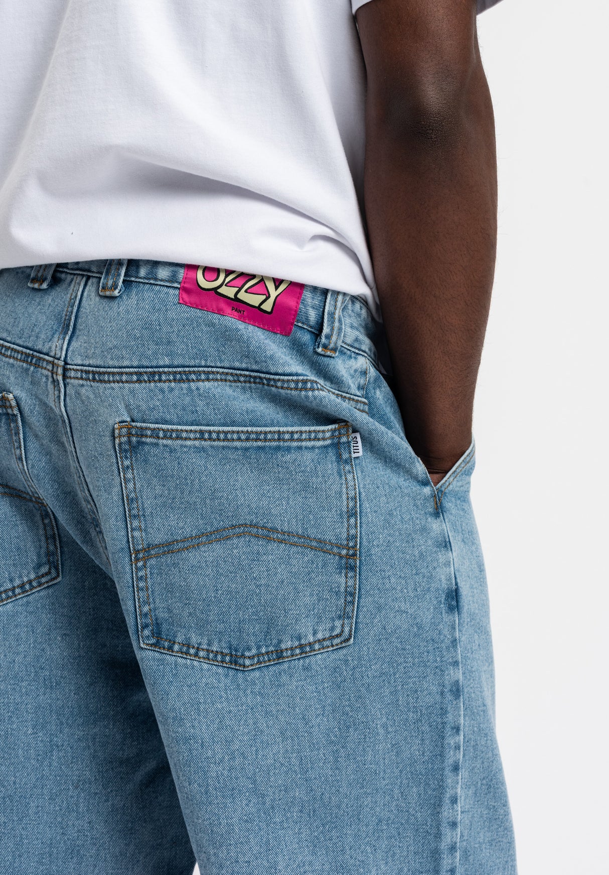 Ozzy lightblue-denim Closeup2