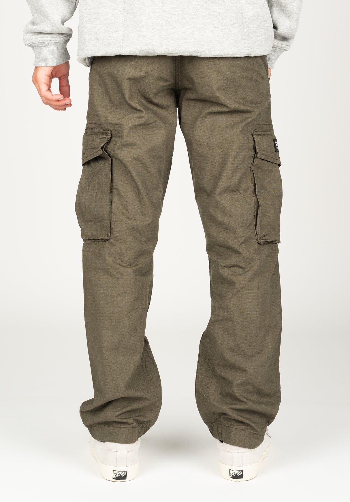 Leonard|1,82|L
