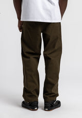 Regular Chino darkolive Closeup1