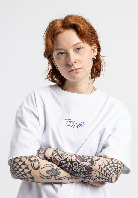 Cherries white Closeup2