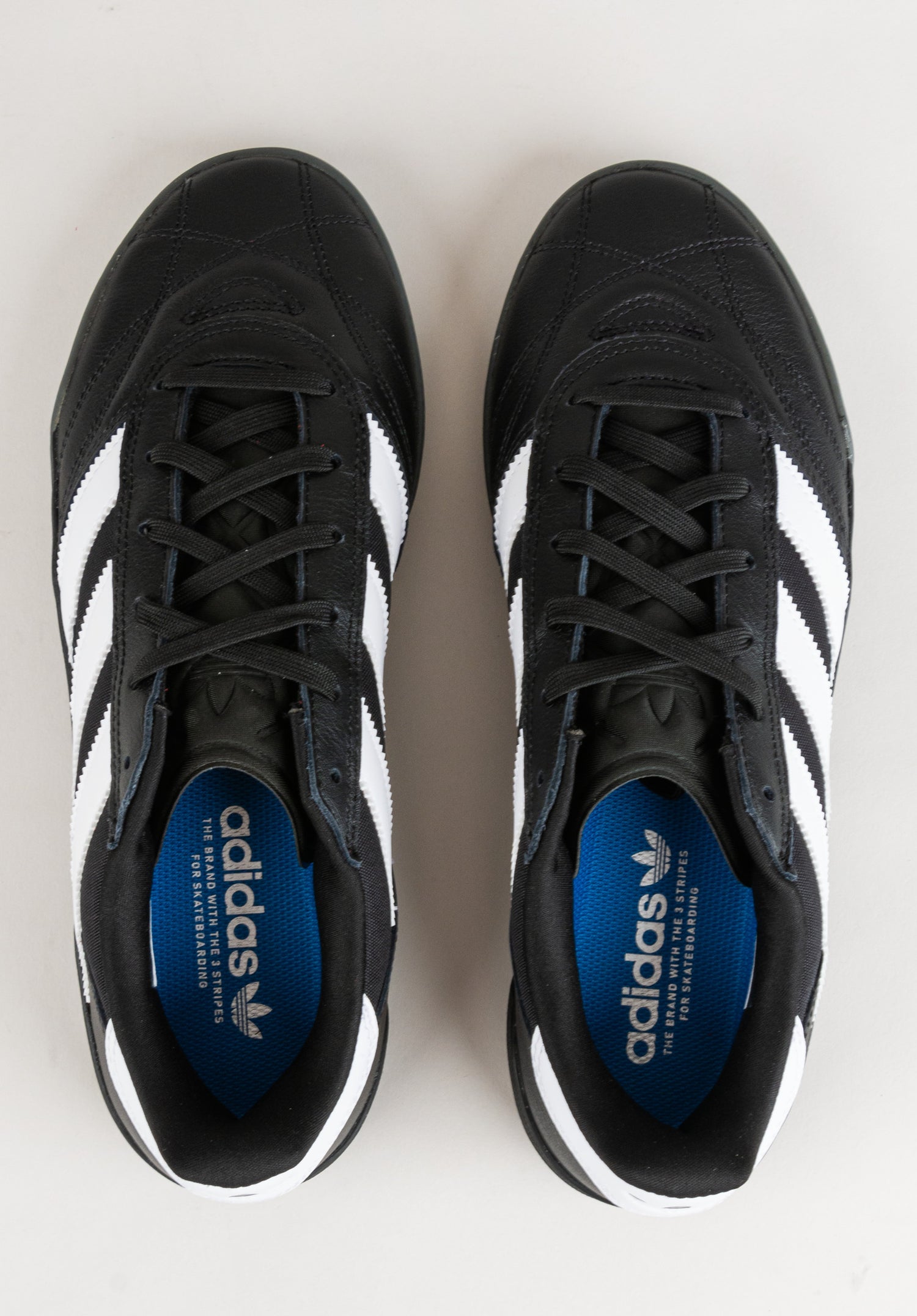 Copa Premiere coreblack-carbon-coreblack Closeup2 Zoom Image