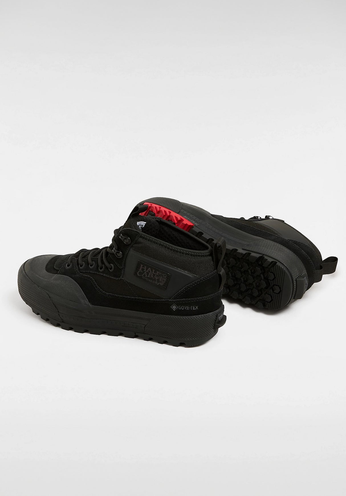MTE Half Cab Gore-Tex black-black Closeup1