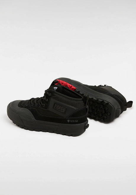 MTE Half Cab Gore-Tex black-black Closeup1