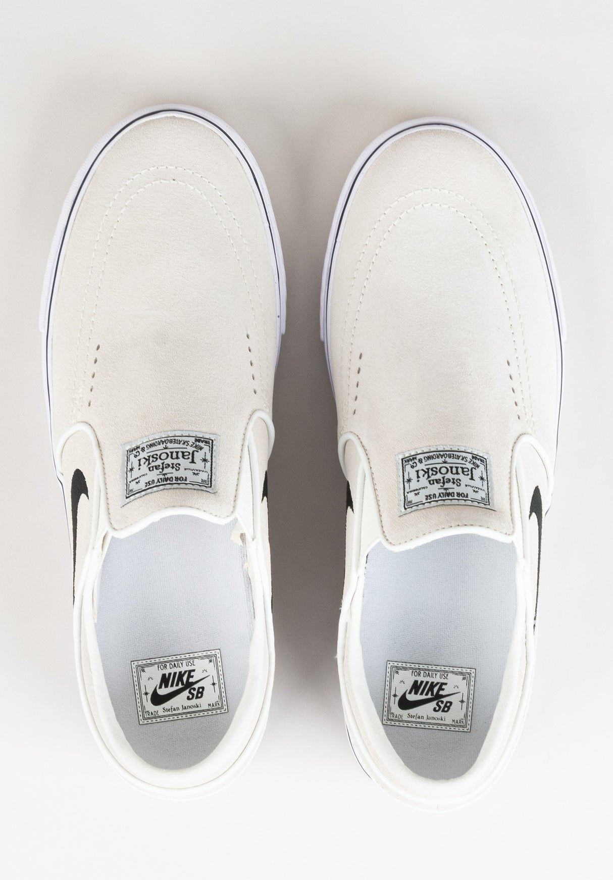 Janoski+ Slip summitwhite-black-summitwhite-white Close-Up2