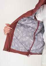 Jana|1,74|M