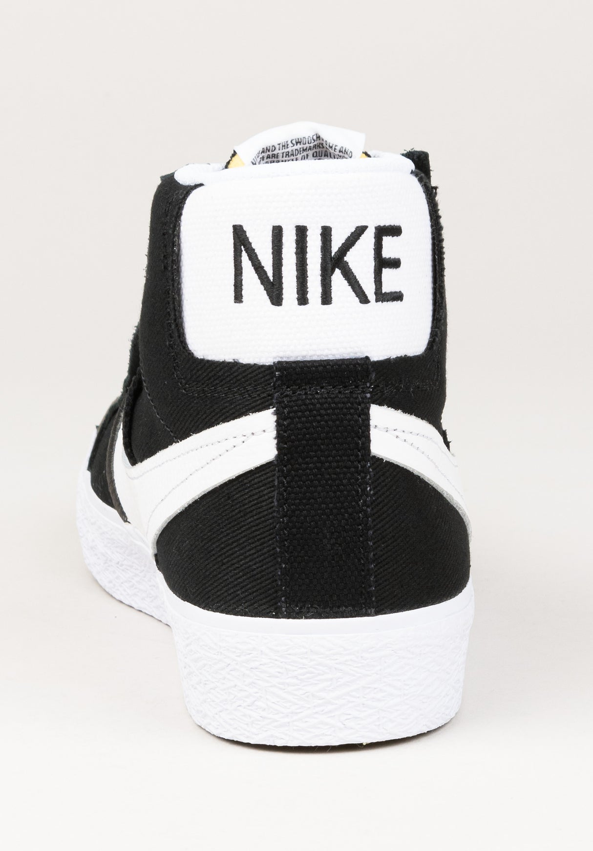 Zoom Blazer Mid PRM Plus black-white Seitenansicht