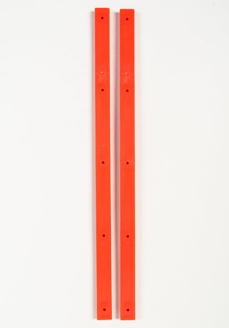 Rails red Rückenansicht